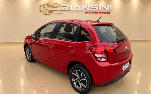 imagem-https://www.socarrao.com.br/sc-vehicle-images-prod/4458388/1793108744561-wwWbLNkDDZcA2EFd7MoTPW0iGvhQIZcp.jpg