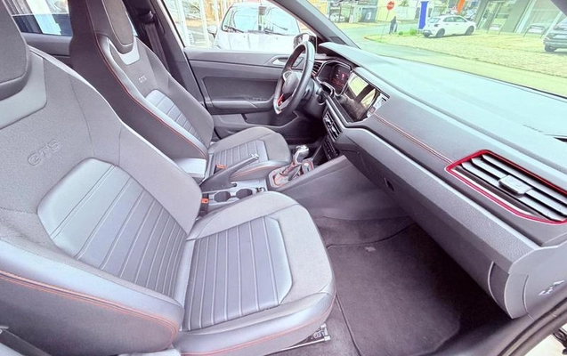 imagem-https://www.socarrao.com.br/sc-vehicle-images-prod/4458399/1793108974959-8562573_14_B_4d84901a3f.jpeg