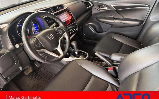 imagem-https://www.socarrao.com.br/sc-vehicle-images-prod/4458410/1793108966124-8608108_16_B_afca0e3ab5.jpeg