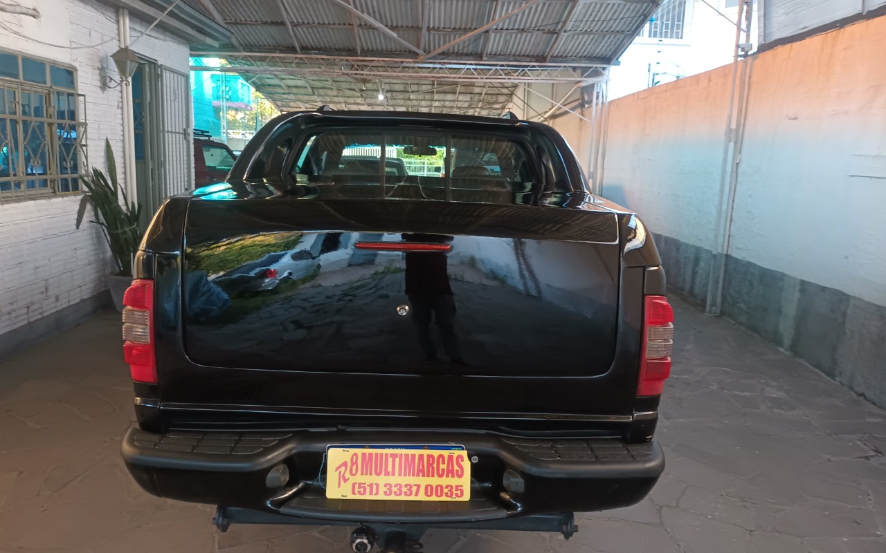 imagem-https://www.socarrao.com.br/sc-vehicle-images-prod/4458447/1793109227179-SU1HXzIwMjYxMDI2XzE3NTUxNjY3NC5qcGc.jpg