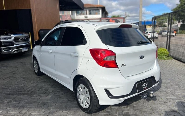 imagem-https://www.socarrao.com.br/sc-vehicle-images-prod/4458472/1793132560749-8605043_10_B_e548eaf97b.jpeg