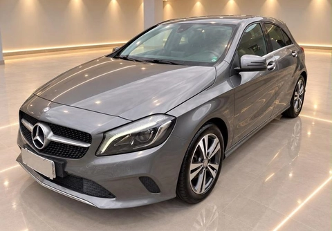 Mercedes-Benz A-200 1.6 TB/Flex Aut. 2017 Cinza — foto 1 de 3
