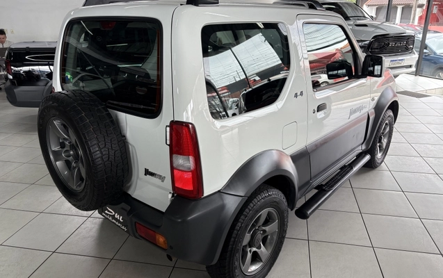 imagem-https://www.socarrao.com.br/sc-vehicle-images-prod/4458554/1793109741078-NODqS1yh38hZIiTVgd1Puw26G9CB43Zc.jpg