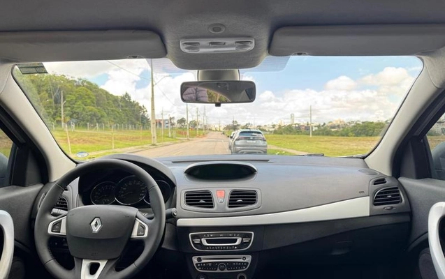 imagem-https://www.socarrao.com.br/sc-vehicle-images-prod/4458571/1793109902566-8545036_10_B_71966ae03c.jpeg