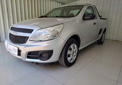 Chevrolet Montana 2018 Prata — foto 1 de 3