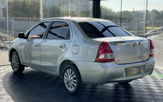 imagem-https://www.socarrao.com.br/sc-vehicle-images-prod/4458737/1793111042586-003_0d725605461aee16f063820257a1f34d.jpg