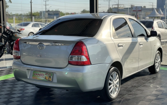 imagem-https://www.socarrao.com.br/sc-vehicle-images-prod/4458737/1793111042590-003_ab6af81628ae1c333a1a4d094b56e061.jpg