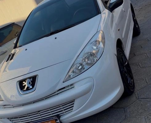 imagem-https://www.socarrao.com.br/sc-vehicle-images-prod/4458748/1793213622522-8609952_1_B_b767f64e70.jpeg