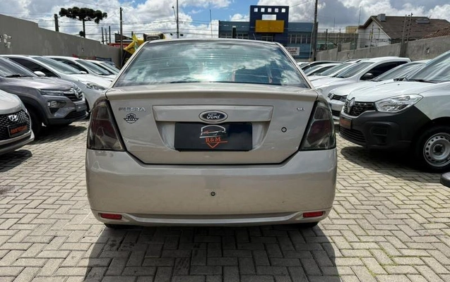 imagem-https://www.socarrao.com.br/sc-vehicle-images-prod/4458846/1793129702939-8605749_11_B_b21f6e275a.jpeg