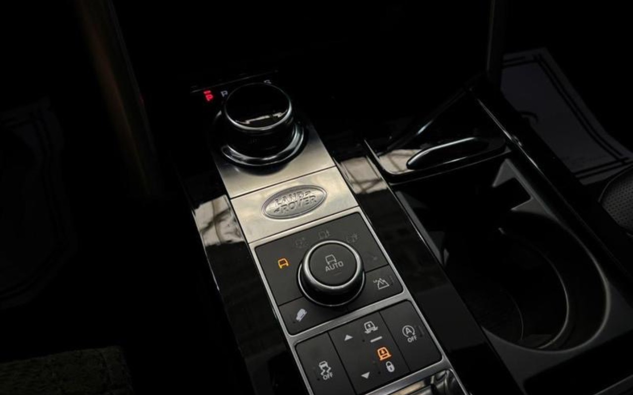 imagem-https://www.socarrao.com.br/sc-vehicle-images-prod/4458852/1793111770063-YzMyZGY0NjMtN2RlMS00ODA2LThmMDctYzg5NTQ1ZDNlMDcyLmpwZWc.jpeg
