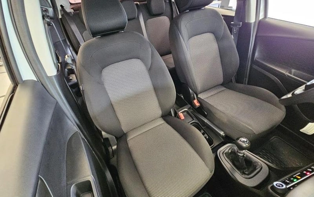 imagem-https://www.socarrao.com.br/sc-vehicle-images-prod/4458883/1793111937856-8610049_3_B_d71c7643f7.jpeg