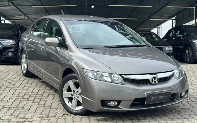 imagem-https://www.socarrao.com.br/sc-vehicle-images-prod/4459354/1793115395218-003_4be3878c64d08d57c92a4d6c05cbde55.jpg