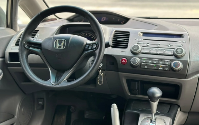 imagem-https://www.socarrao.com.br/sc-vehicle-images-prod/4459354/1793115395229-003_21361ac590bd2b5c513a82e4273580aa.jpg