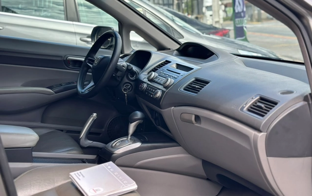 imagem-https://www.socarrao.com.br/sc-vehicle-images-prod/4459354/1793115395235-003_6f37d11c6860e6aabeea2381751d5f54.jpg
