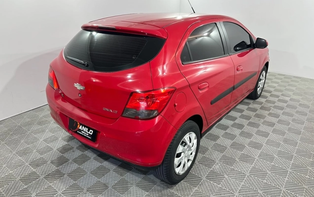 imagem-https://www.socarrao.com.br/sc-vehicle-images-prod/4459372/1793115611426-10_123936.jpg