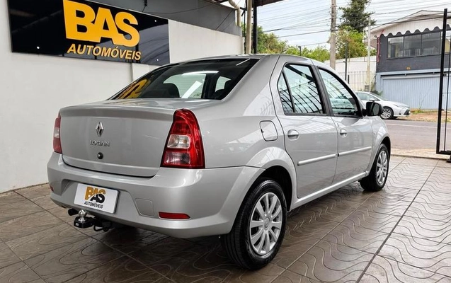 imagem-https://www.socarrao.com.br/sc-vehicle-images-prod/4460026/1793276061895-8431048_12_B_c847c8b445.jpeg