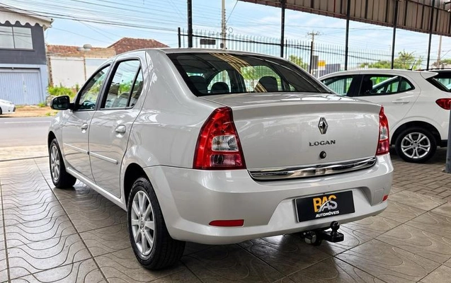 imagem-https://www.socarrao.com.br/sc-vehicle-images-prod/4460026/1793276061905-8431048_8_B_ced5e306f0.jpeg