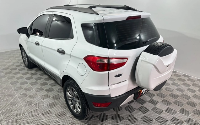 imagem-https://www.socarrao.com.br/sc-vehicle-images-prod/4460083/1793120744262-9_124701.jpg