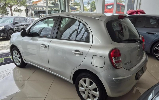 imagem-https://www.socarrao.com.br/sc-vehicle-images-prod/4460299/1793134096136-8607018_5_B_83809632b5.jpeg
