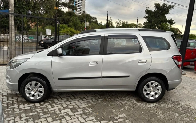 imagem-https://www.socarrao.com.br/sc-vehicle-images-prod/4460507/1793122505748-4_012213.jpg
