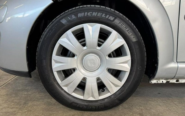 imagem-https://www.socarrao.com.br/sc-vehicle-images-prod/4460637/1793122954206-8504039_2_B_ba76c8ab10.jpeg