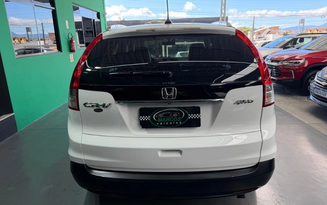 imagem-https://www.socarrao.com.br/sc-vehicle-images-prod/4460644/1793123057907-gb-e990ad0.jpeg