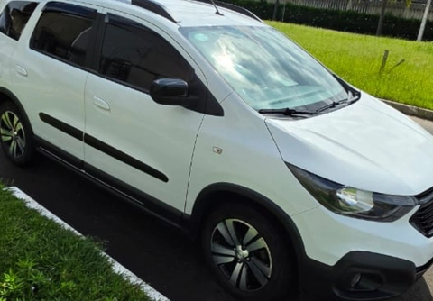 Chevrolet Spin 2023 Branco — foto 1 de 3