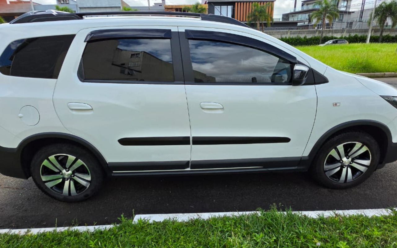 imagem-https://www.socarrao.com.br/sc-vehicle-images-prod/4460647/1793123438090-NS5qcGVn.jpeg