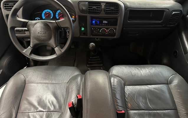 imagem-https://www.socarrao.com.br/sc-vehicle-images-prod/4460683/1793123325104-u6MSjFqs608EmtBXsSWA7xPQDVLIKbzy.jpg
