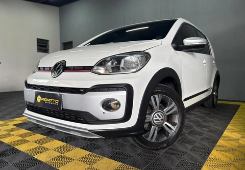 Volkswagen Up! 2018 Branco — foto 1 de 3