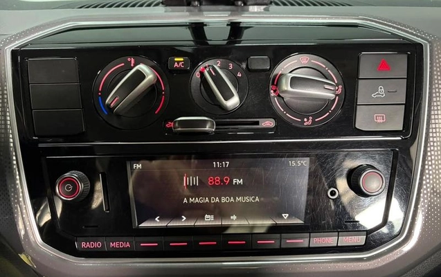 imagem-https://www.socarrao.com.br/sc-vehicle-images-prod/4460686/1793123341076-8568844_10_B_7b7165200e.jpeg