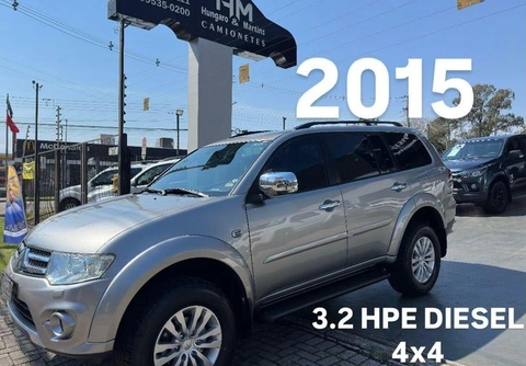 Mitsubishi Pajero 2015 Prata — foto 1 de 3