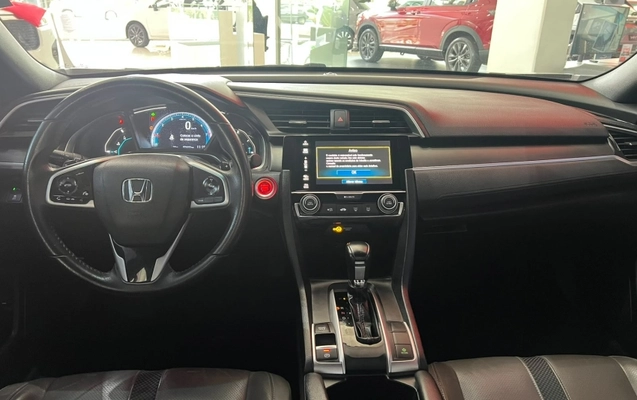 imagem-https://www.socarrao.com.br/sc-vehicle-images-prod/4461017/1793125895471-t3RZotWAhJIzkUaPBAtli1p2YZfjCWdg.jpg