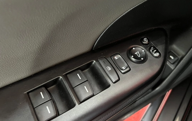 imagem-https://www.socarrao.com.br/sc-vehicle-images-prod/4461017/1793125895492-vnkKAzFJlGRDwVepseNJLVi88O1bSbH7.jpg