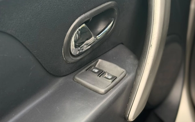 imagem-https://www.socarrao.com.br/sc-vehicle-images-prod/4461097/1793126319819-V2hhdHNBcHAgSW1hZ2UgMjAyNi0xMC0yNyBhdCAxNC4xMy4wNS5qcGVn.jpeg