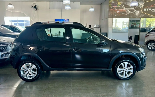 imagem-https://www.socarrao.com.br/sc-vehicle-images-prod/4461127/1793126702657-4ff5a6df939245a0bbe44578a887b1ef_1793126131509.jpg