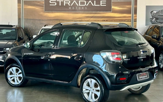 imagem-https://www.socarrao.com.br/sc-vehicle-images-prod/4461127/1793126702662-d04089539ef64a5b9a3a0ec9cdc7bc1f_1793126131566.jpg