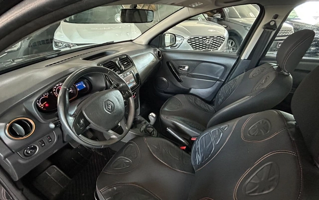 imagem-https://www.socarrao.com.br/sc-vehicle-images-prod/4461127/1793126702671-ccea7ddafbaf42a2a95ffef70d07e253_1793126131523.jpg