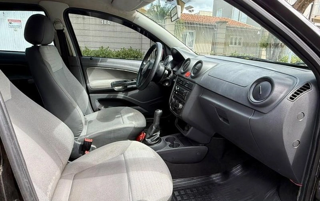imagem-https://www.socarrao.com.br/sc-vehicle-images-prod/4461219/1793127258398-8611571_6_B_83fd2975f5.jpeg