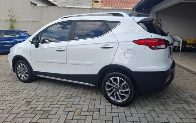 imagem-https://www.socarrao.com.br/sc-vehicle-images-prod/4461238/1793127573798-2_035926.jpg