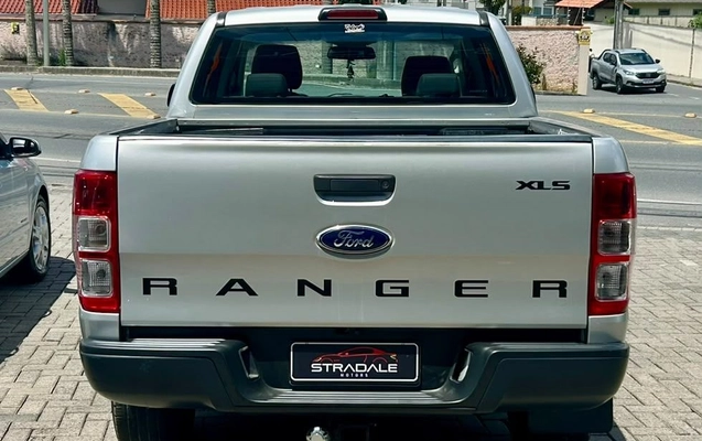imagem-https://www.socarrao.com.br/sc-vehicle-images-prod/4461241/1793301027249-a0f22e3742804b34b889eb4a5e0e0b3a_1793127598554.jpg