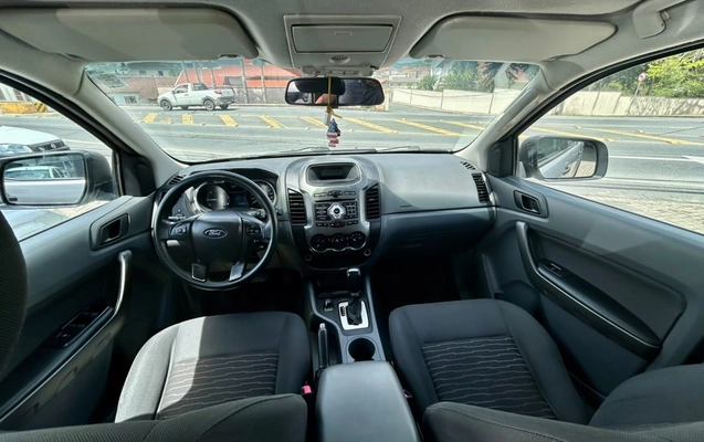 imagem-https://www.socarrao.com.br/sc-vehicle-images-prod/4461241/1793301027254-001d65cded4c42c390fb2cbb3ee9e5b4_1793127598572.jpg