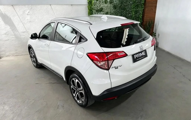 imagem-https://www.socarrao.com.br/sc-vehicle-images-prod/4461282/1793132411496-gb-89d5eaf.jpeg