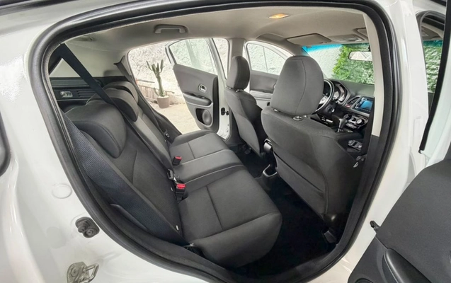 imagem-https://www.socarrao.com.br/sc-vehicle-images-prod/4461282/1793132411502-gb-068d34f.jpeg