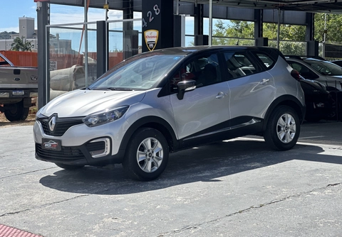 Renault Captur 2019 Prata — foto 1 de 3