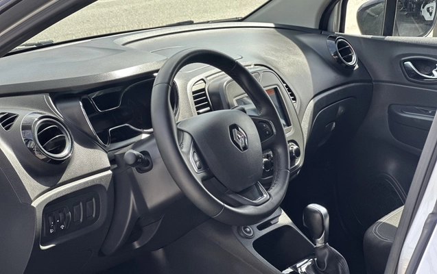 imagem-https://www.socarrao.com.br/sc-vehicle-images-prod/4461346/1793128358368-003_b89e51d9f810622a953a6be16b1620b2.jpg