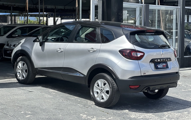 imagem-https://www.socarrao.com.br/sc-vehicle-images-prod/4461346/1793128358376-003_03762932cfe36952a1b5ebda8bb0ec4c.jpg