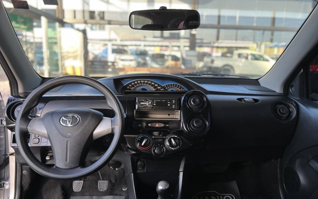 imagem-https://www.socarrao.com.br/sc-vehicle-images-prod/4461399/1793128647386-003_e48d28667b73460143076c1abddaf809.jpeg