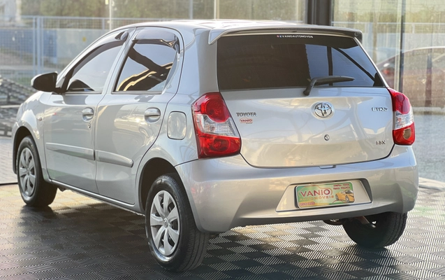 imagem-https://www.socarrao.com.br/sc-vehicle-images-prod/4461399/1793128647387-003_49bfdc27040e770fda2000fd2198bfdf.jpeg