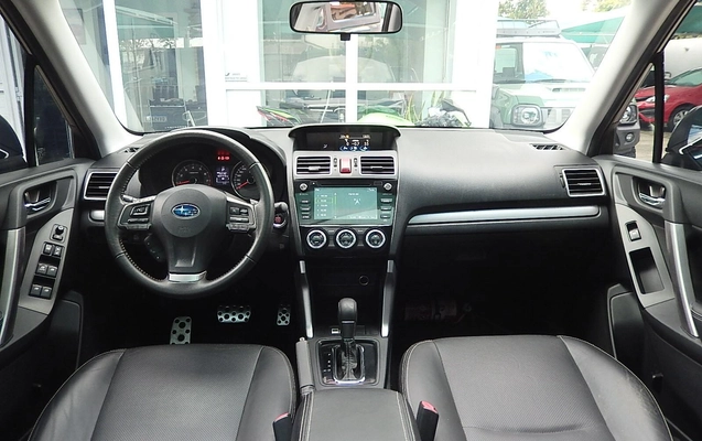 imagem-https://www.socarrao.com.br/sc-vehicle-images-prod/4461404/1793128702846-4d1a3c2b221049378e1447e68202004e_1793127537612.jpg
